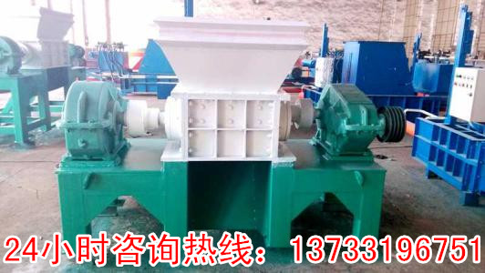 机油桶破碎机技术在不断进步中,河北沧州铝渣破碎机