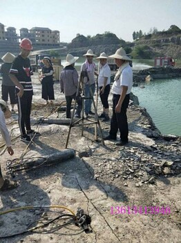 蘭州地基開(kāi)挖劈裂棒小型巖石機(jī)成本