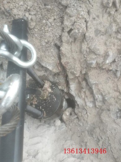 北京平谷工地上破石头的机械裂石棒劈裂棒-质量怎么样
