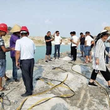 六盘水挖地基破碎锤打不动劈裂棒选购电话