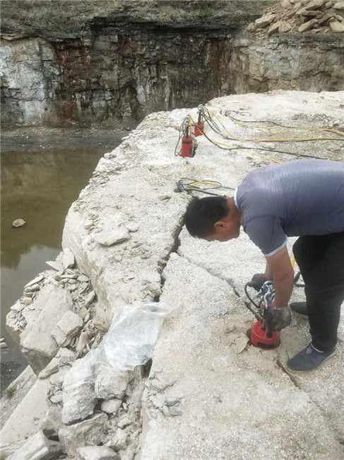 连云港不用爆破的矿山开采设备开山利器生产厂家