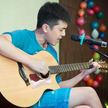 坂田学吉他，暑假班学习吉他方法技巧来看看吧