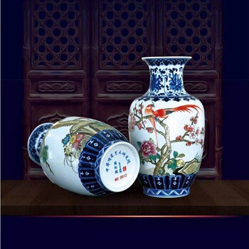 四季花鸟粉彩瓶瓷瓶，张景寿张松根两位大师倾力打造