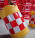 厂家供应道路防撞桶交通设施分流桶全新吹塑料反光桶
