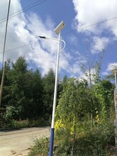农村30W40W太阳能路灯LED6-7-8米太阳能路灯杆