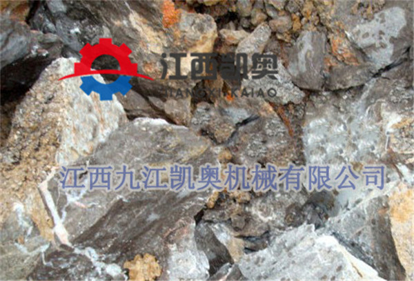 云南临沧矿山开采设备劈裂机