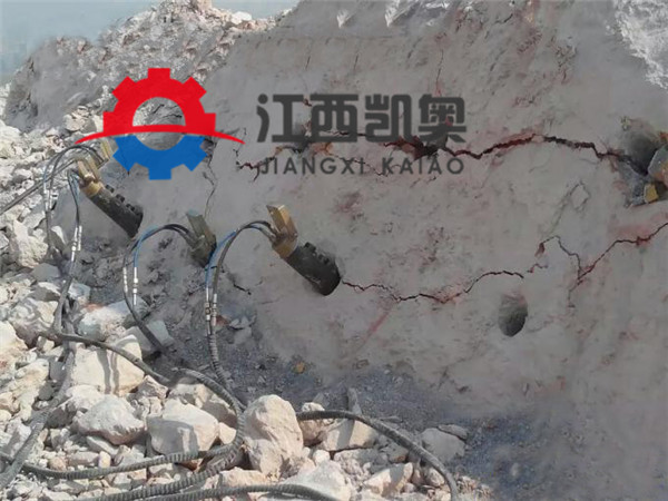 喀什疏勒基坑开挖岩石分裂机