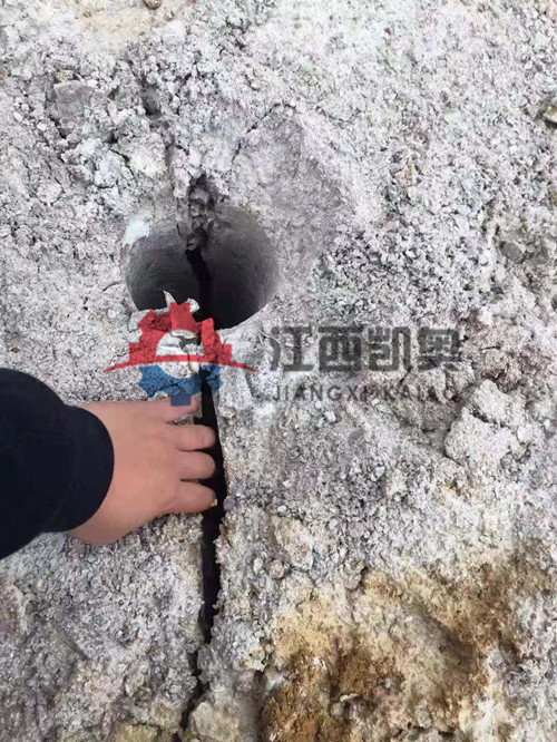 柳州分石器破石机设备劈开石头效果怎么样地基炸裂器