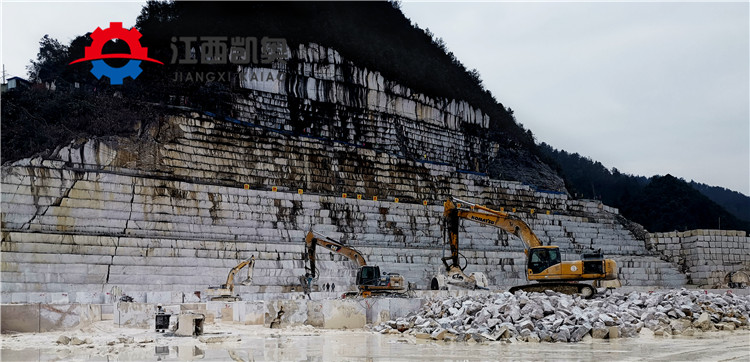 液压裂石机非放炮开挖基坑广东汕尾土石方开采石头劈裂机