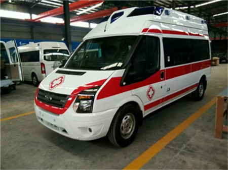 新乡长途120救护车出租配呼吸机