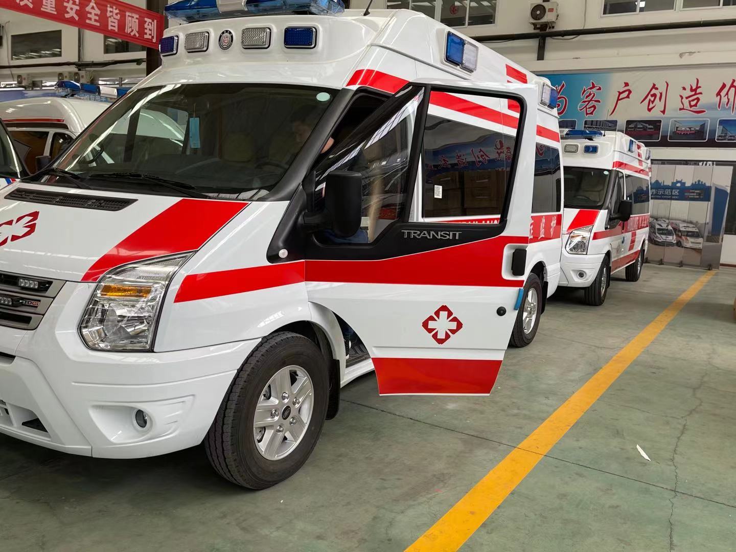 滨州跨省长途救护车出租送病人多少钱