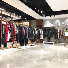 女装折扣店品牌都有哪些品牌女装尾货一手货源进货渠道图片