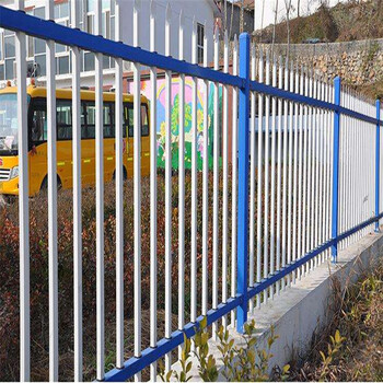 厂区学校锌钢围墙护栏蓝白围墙防护栏锌钢护栏