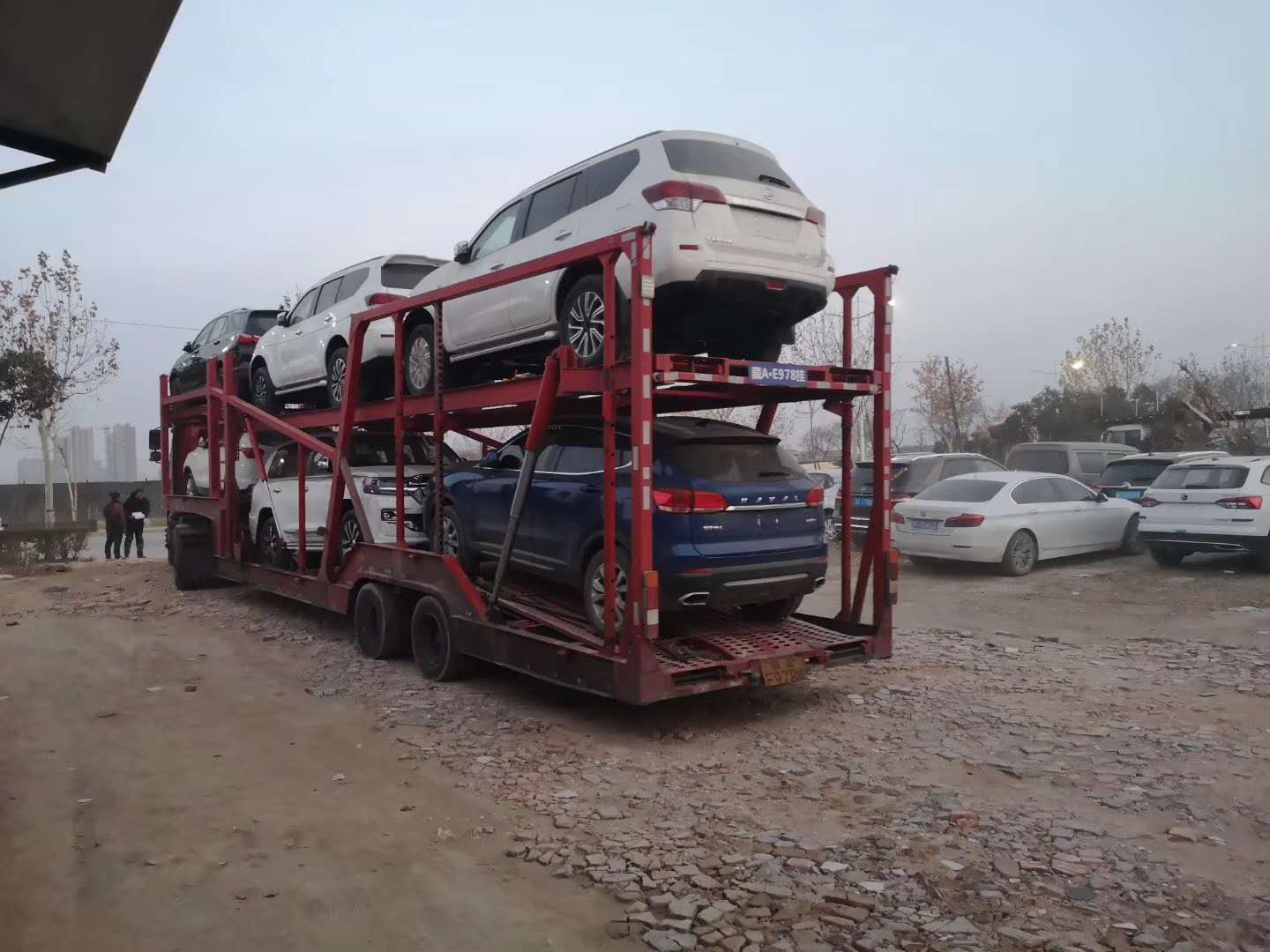 从新疆巴楚运一辆车到阆中费用怎么算