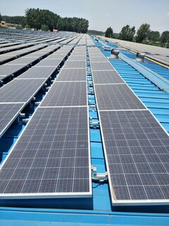300KW工商业光伏电站，300KW太阳能光伏发电系统，工商业发电系统图片4