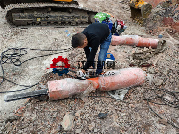 汕头巷道胀裂器修地铁破石头劈裂棒劈石器原理