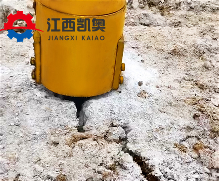 广东汕头液压劈裂机操作视频开石机市中心破岩石