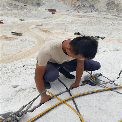 马鞍山雨山区城建基础岩石分裂机生产厂家新闻