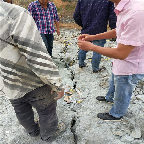 土石方工程遇到硬岩石怎么破碎分裂机万州-免费咨询