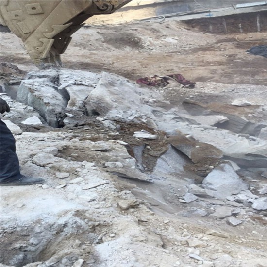 萍乡房地产大型基坑开挖遇到坚硬岩石用什么机械-适不适用