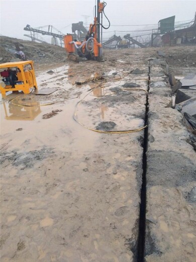 挖道路河道顶管掘进施工遇到石头打不动湖南邵阳免费咨询