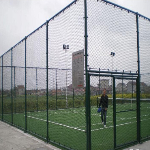 学校操场围栏网体育场运动场隔离勾花网护栏球场围栏网
