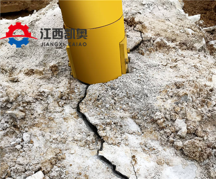 矿洞劈裂机气体爆破岩石设备风化岩岩石开采安徽滁州