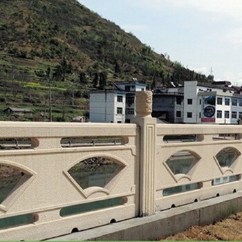 福建水泥仿木欄桿仿石欄桿全國供應(yīng)廠家