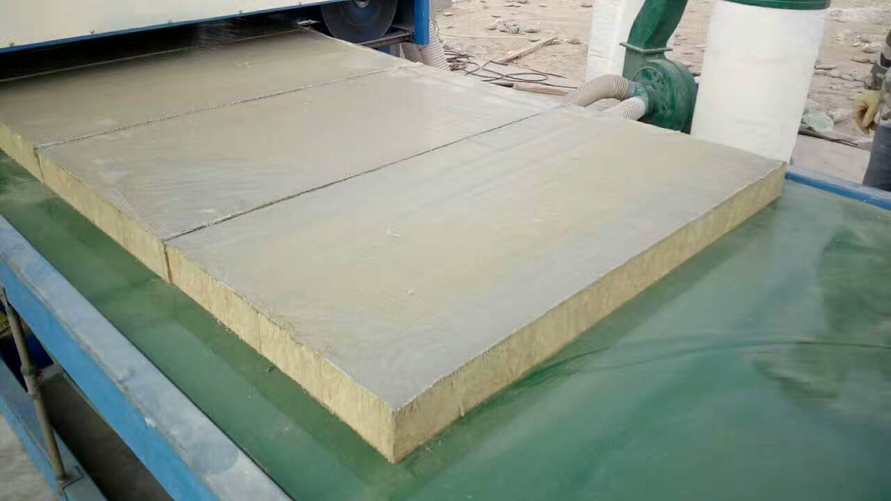 鞍山岩棉复合板设备机制双面岩棉复合板生产线