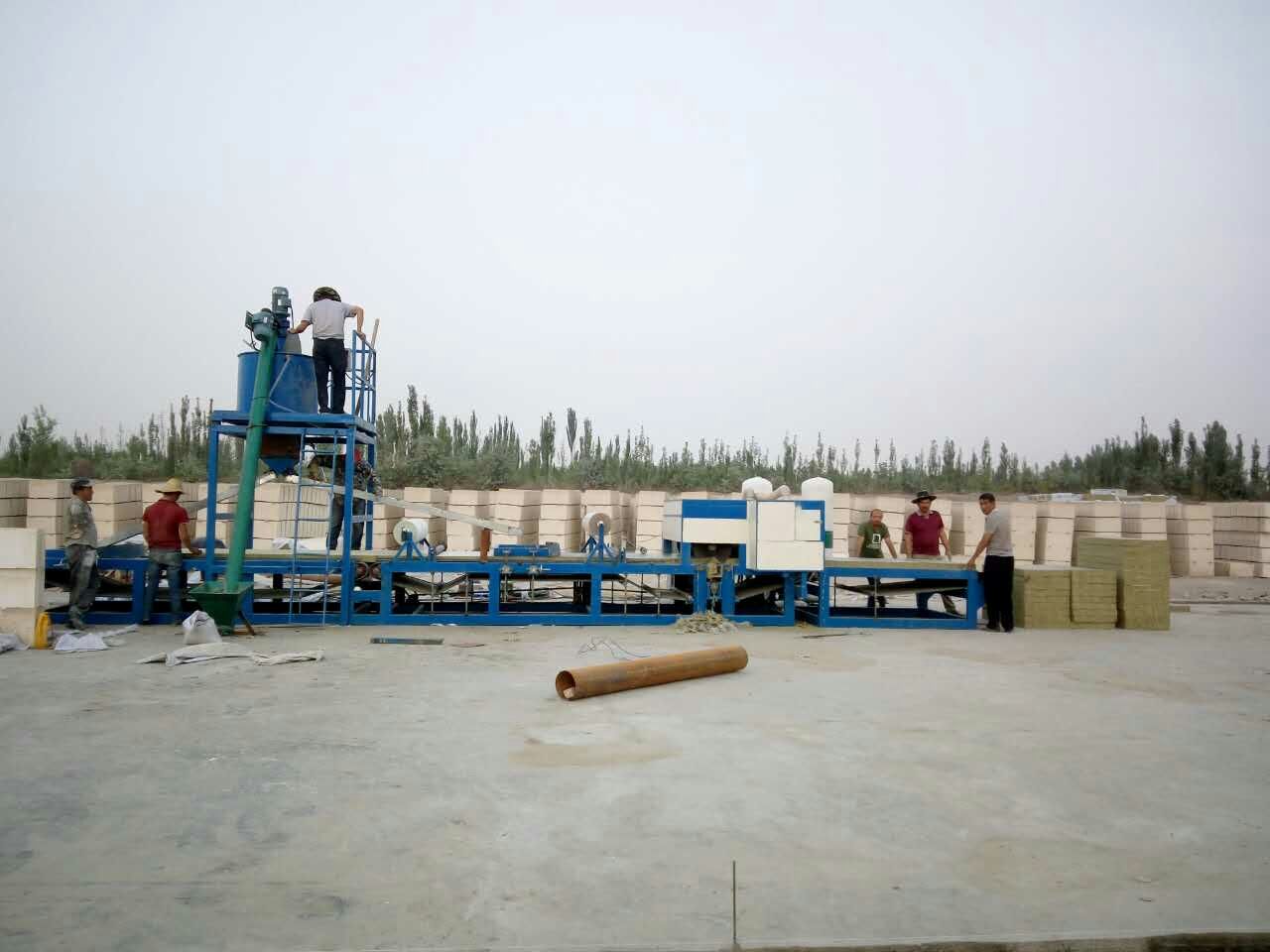 烟台机制岩棉复合板生产线自动计量砂浆岩棉复合板生产线