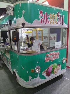 荆州哪有订做电动小吃车的美食餐车图片5