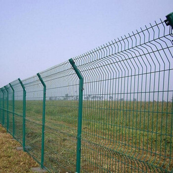 厂家批发现货光伏发电围栏双边护栏网铁丝网围栏