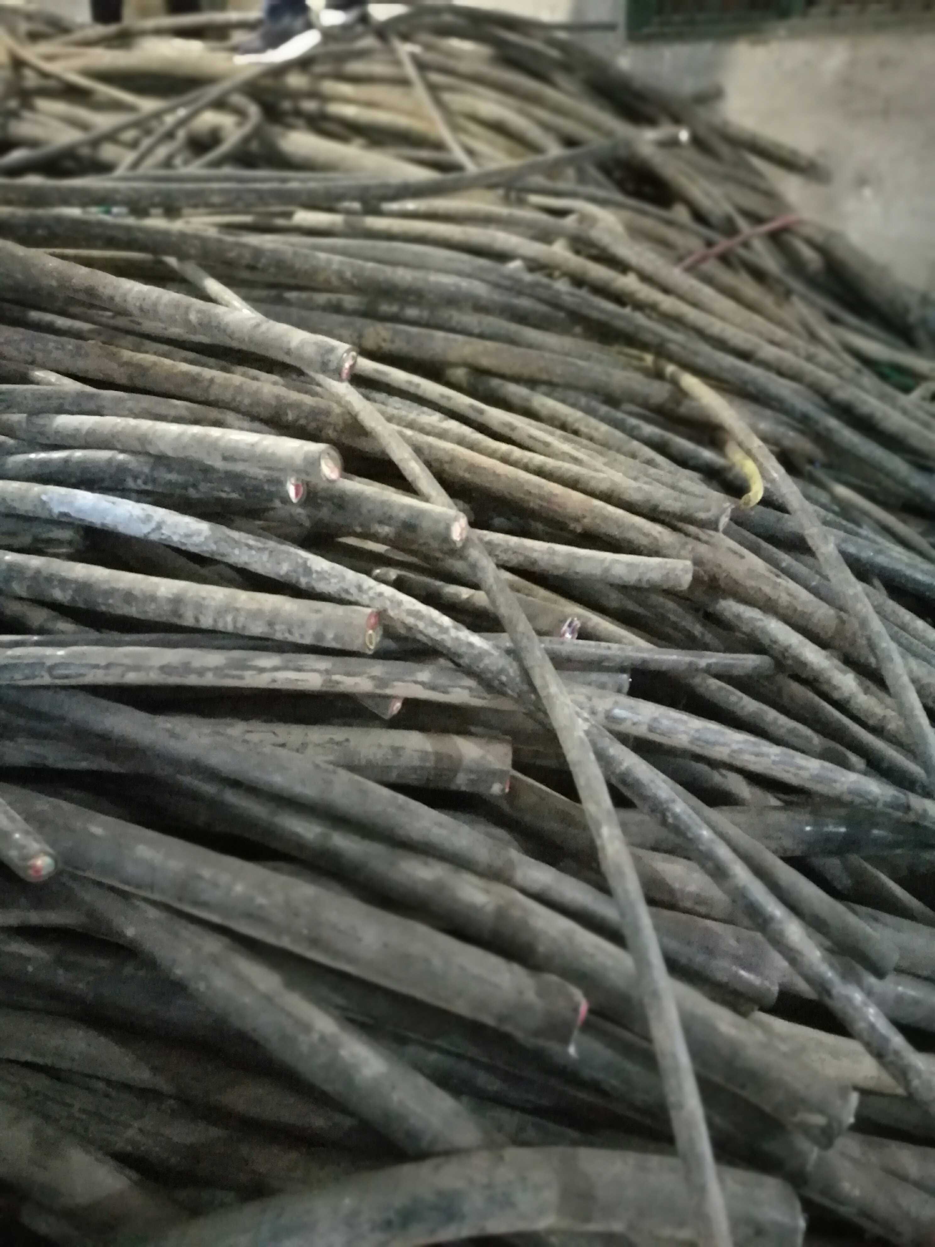 淮安光伏电缆回收回收公司 铝棒回收