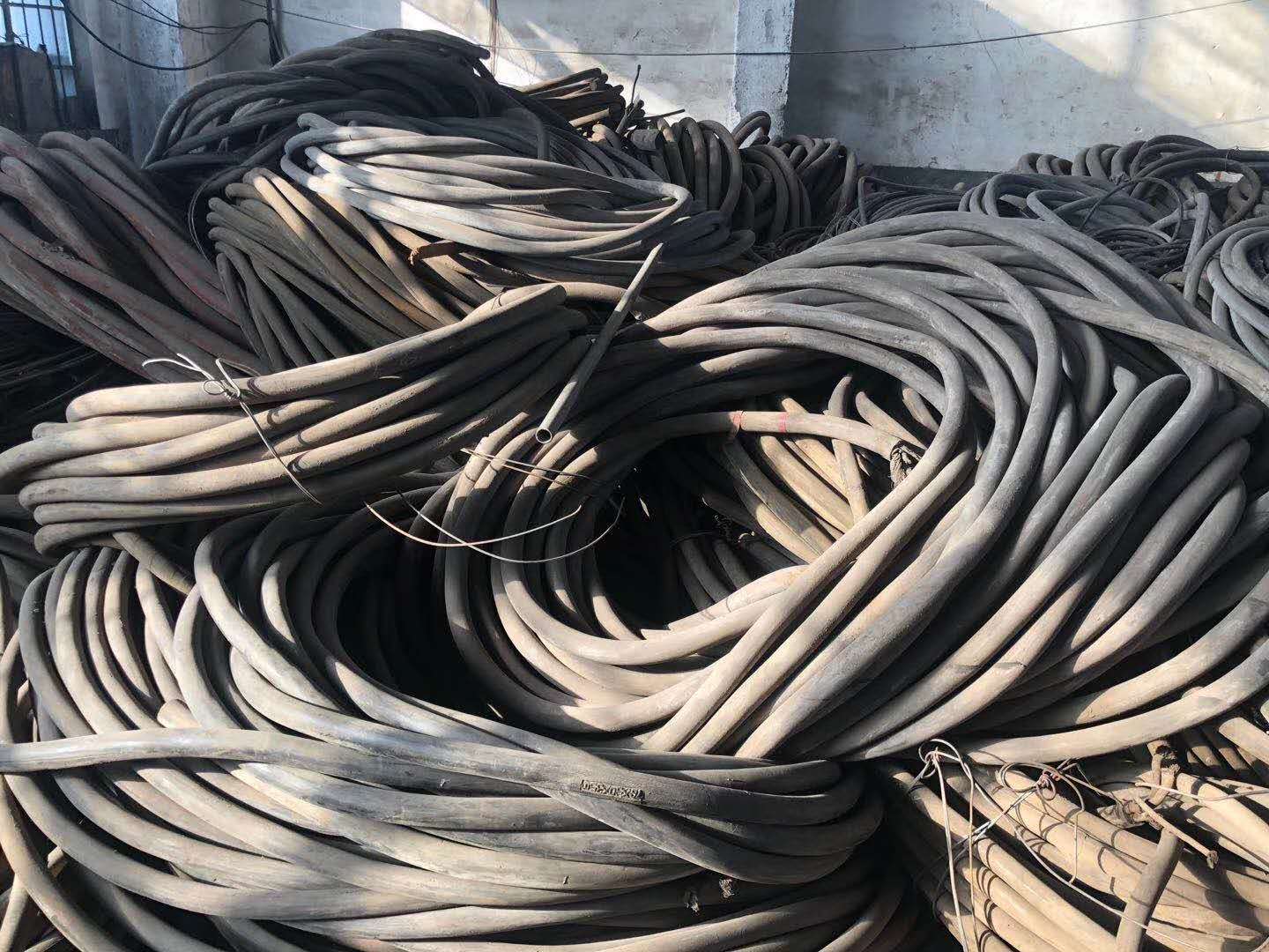 3*35电缆回收批发—本地报价