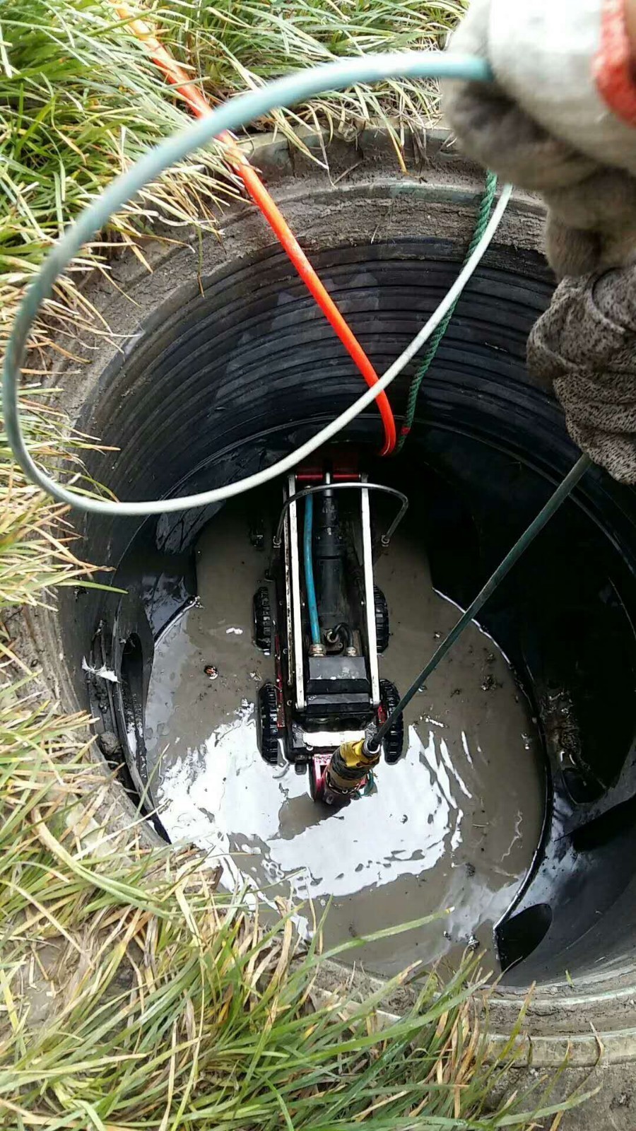芜湖南陵污水管道检测的机器人管道非开挖修复紫外光固化修复