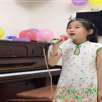 深圳龙岗学唱歌需要跟老师学习吗爱联学声乐