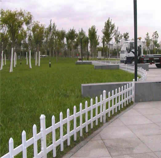安徽池州户外防腐木篱笆围栏塑钢材质生产制作