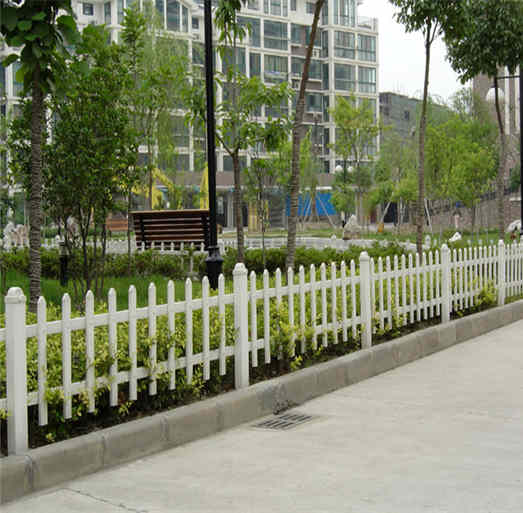 赣州市定南县塑钢护栏花栏隔断竹护栏             _木纹色护栏,墨绿色护栏