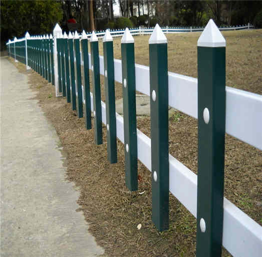 南阳市镇平县 塑钢围栏竹竿篱笆装饰爬藤架             哪家好？安装费多少？