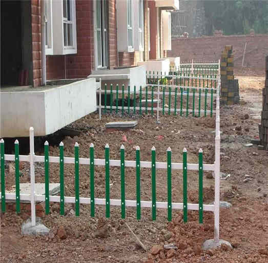 鹤壁市浚县pvc	塑钢围栏  　　　，成本低