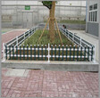 南阳镇平县pvc塑钢护栏草坪绿化栅栏送立柱和配件图片