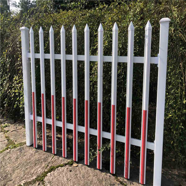 洛阳西工pvc塑钢护栏 pvc塑钢围栏  　　　护栏价格多少