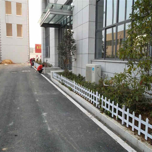 潜江市pvc围墙栅栏pvc围墙栏杆市场报价