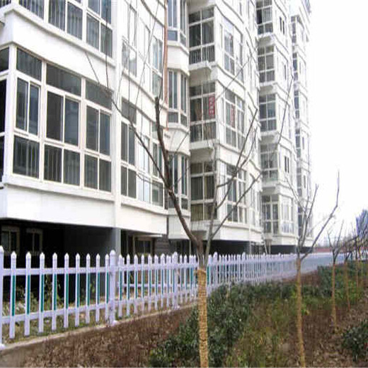 广西崇左绿化草坪护栏pvc塑钢草坪护栏厂家