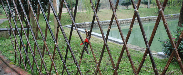 湖南娄底锌钢道路护栏pvc花园围栏竹篱笆竹子护栏