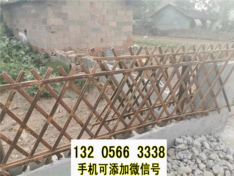 广东阳江防腐木木栅栏pvc交通栅栏竹篱笆竹子护栏