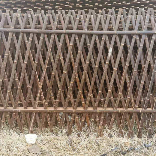 江苏无锡庭院插地木栅栏pvc塑料栅栏竹篱笆竹子护栏