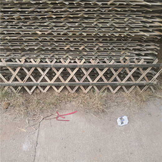 山东罗庄区庭院竹篱笆实木碳化木栅栏竹篱笆竹子护栏