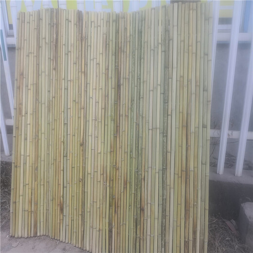 梁平防腐竹护栏碳化实木护栏竹篱笆竹子护栏