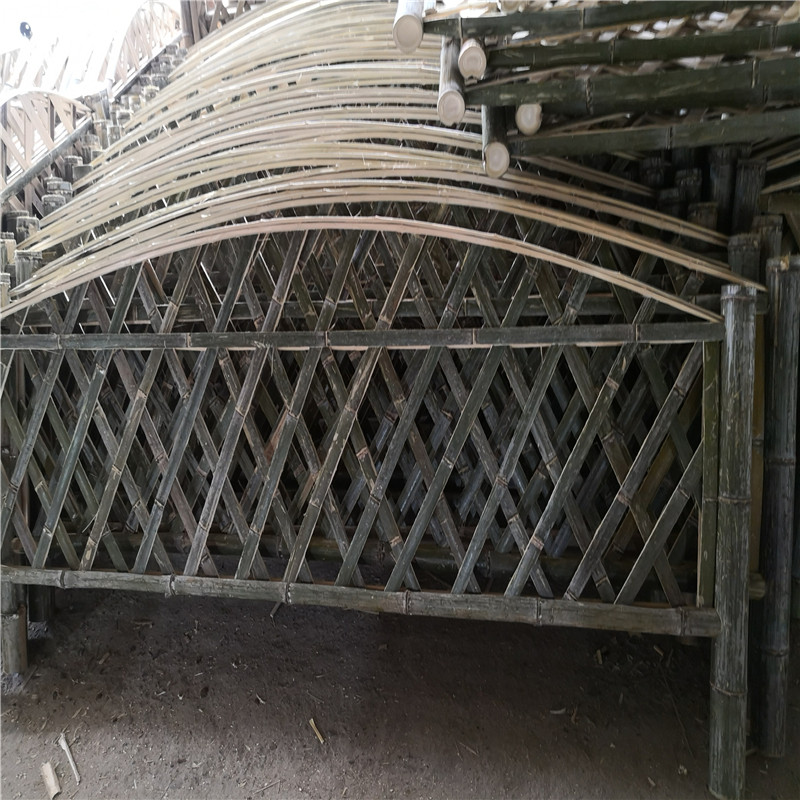 安徽和县碳化竹护栏庭院插地木栅栏竹篱笆竹子护栏